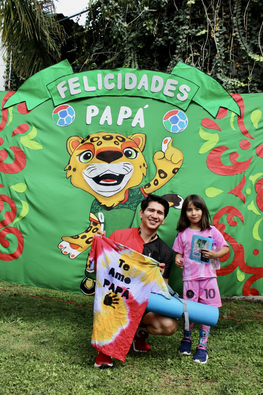Playeras tie-dye — papás e hijos